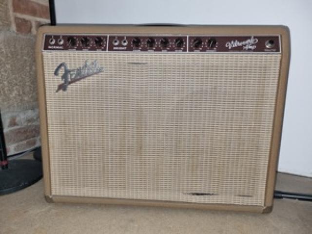 Fender Vibroverb 63 RI - 1